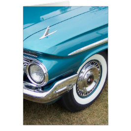 古くクラシックな車のインパラ