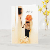 古く黒い電話で話している小さな女の子 カード (黄色い花)