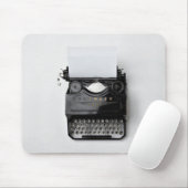 古く黒くクラシックなヴィンテージのタイプライター マウスパッド (マウス)