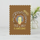 古く、臭い女性-茶色の漫画の誕生日 カード (スタンド正面)