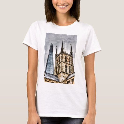 古代およびモダン Tシャツ (正面)