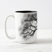古代のオークの木の木炭画 ツートーンマグカップ (左)