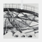 古代のフットブリッジペンシラートモノクロ ガラスオーナメント (裏面)