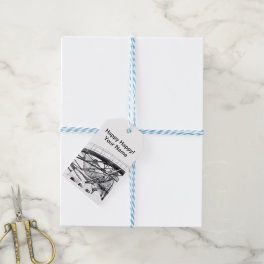 古代のフットブリッジペンシラートモノクロ ギフトタグ (より糸付き)