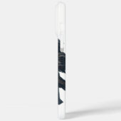 古代の斧を持つ獰猛な野蛮な戦士 Case-Mate iPhoneケース (裏面 / 左)