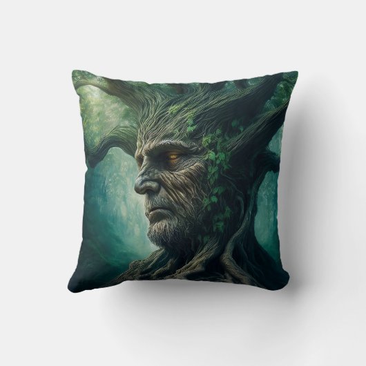 古代の木の神秘的な森のワイズ顔 クッション (裏面)