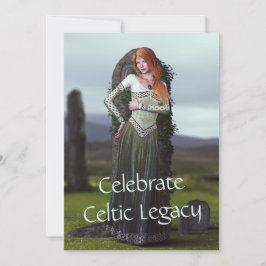 古代の石の前でポーズをとるケルト人の女性 シーズンカード