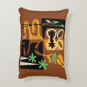 古代の部族の儀式:火と槍を持つ人 アクセントクッション (裏面(縦))