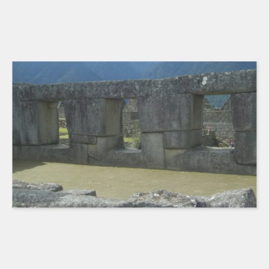 古代インカの石造りの遺跡 窓からの眺め ステッカー (正面)