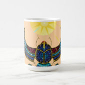 古代エジプトの翼のあるスカラベ コーヒーマグカップ (中央)