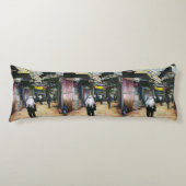 古代エルサレムの古代を通り抜けて家に帰る ボディピロー (正面)