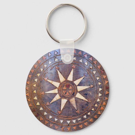 古代ギリシャのシンボル木材の民族的な太陽のモチーフを彫った キーホルダー (正面)