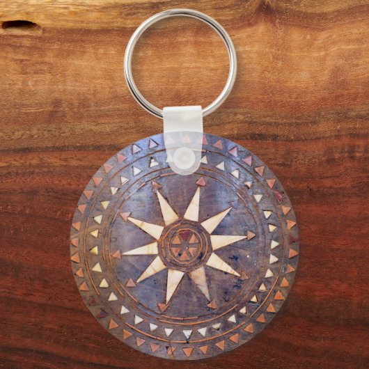 古代ギリシャのシンボル木材の民族的な太陽のモチーフを彫った キーホルダー (正面)