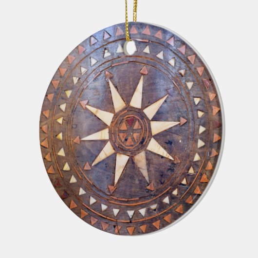 古代ギリシャのシンボル木材の民族的な太陽のモチーフを彫った セラミックオーナメント (左)