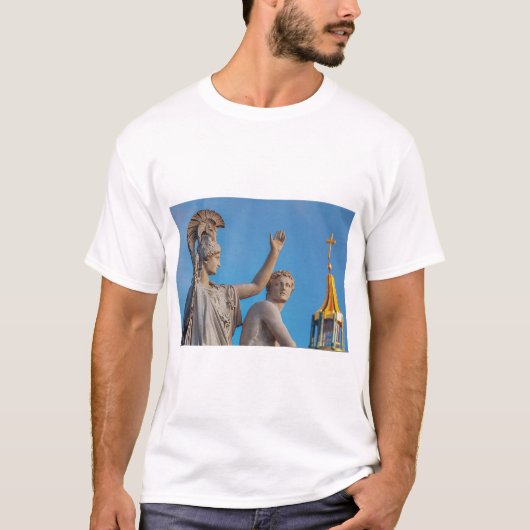 古代ギリシャの彫像シーン Tシャツ (正面)