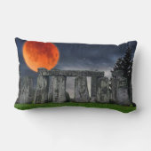 古代ストーンヘンジ&神秘的な赤い満月 ランバークッション (裏面)