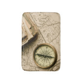 古代地図上の古いコンパス バスマット (正面縦)