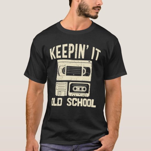 古保い学校ヴィンテージカセットテープVHS A Tシャツ (正面)