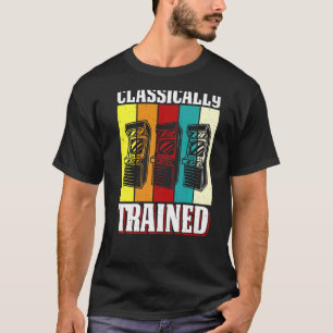 古典的に訓練されたレトロ80sアーケードビデオゲーム tシャツ