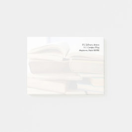 古書の山、開いた1 ポストイット