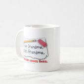 句読点は生命を救います コーヒーマグカップ (正面左)