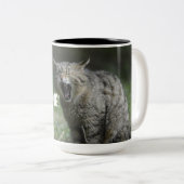 "叫ストップび"このマグは、すべてそれを州する。 ツートーンマグカップ (正面右)