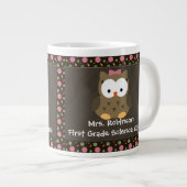 可カスタム愛い女の子フクロウ、ピンク/緑/茶色のマグ ジャンボコーヒーマグカップ (正面右)