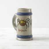 可愛いおもしろいふわふわ蜘蛛の漫画 ビールジョッキ (正面左)