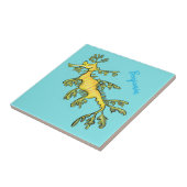 可愛いおもしろいチラシの海ドラゴン漫画イラストレーション タイル (側面)