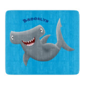 可愛いおもしろいハンマーヘッドシャーク漫画 カッティングボード (正面)