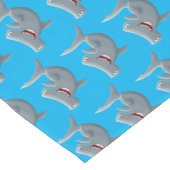 可愛いおもしろいハンマーヘッドシャーク漫画 ショートテーブルランナー (コーナー)