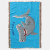 可愛いおもしろいハンマーヘッドシャーク漫画 スローブランケット (正面縦)