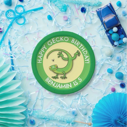 可愛いおもしろいパーソナライズされたグリーンゲッコ漫画の誕生日 ペーパープレート (パーティー)