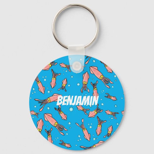 可愛いおもしろいピンクのイカ漫画 キーホルダー (正面)