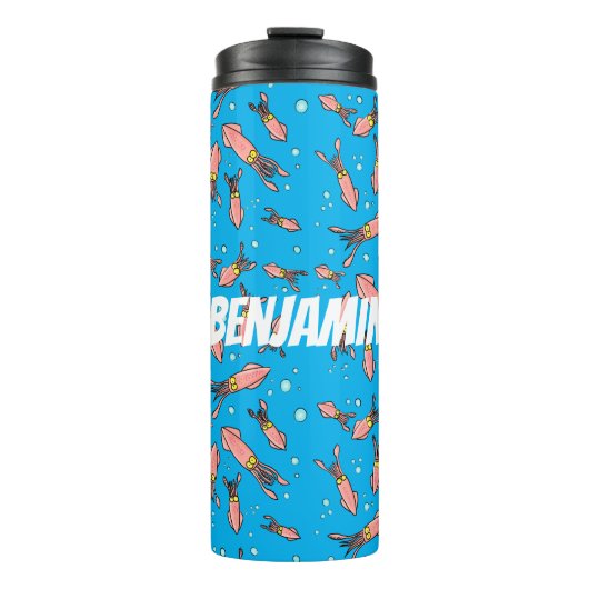 可愛いおもしろいピンクのイカ漫画 タンブラー (正面)