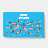 可愛いおもしろいピンクのイカ漫画 バッジ (裏面)