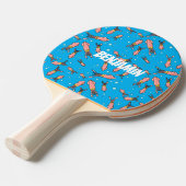 可愛いおもしろいピンクのイカ漫画 卓球ラケット (正面アングル)