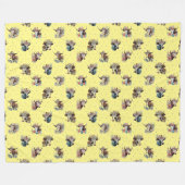 可愛いおもしろいフローラ牛の帽子をかぶったパターン黄色 フリースブランケット (正面(横))