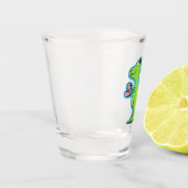 可愛いおもしろい緑tレックス恐竜の漫画 ショットグラス (左)