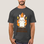 可愛いが危険なバニー | かわいいおもしろいTシャツ Tシャツ (正面)