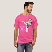 可愛いが危険な空手少女 Tシャツ (正面フル)