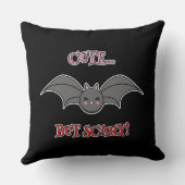 可愛いが怖いこうもり クッション (裏面)