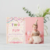 可愛いすぎる楽しさ 2歳の誕生日パーティーの写真 招待状 (スタンド正面)