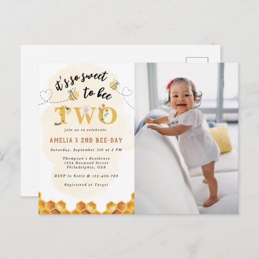 可愛いその甘いビーに2つの誕生日招待状 ポストカード (正面/裏面)
