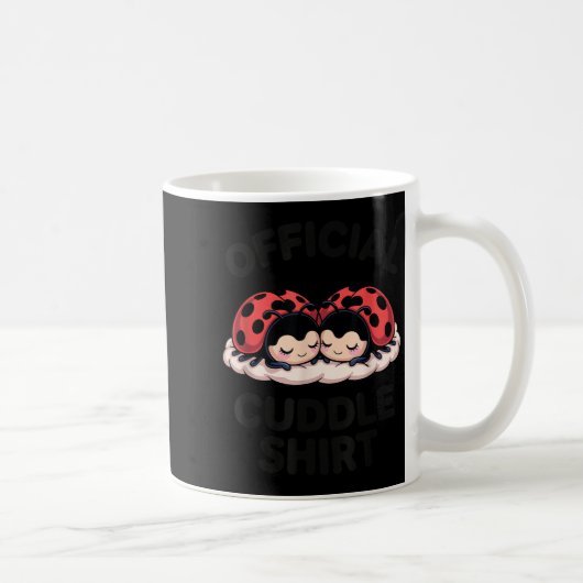 可愛いてんとう虫のラブハグ コーヒーマグカップ (右)