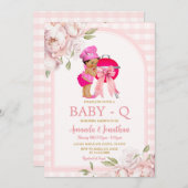 可愛いアフリカの女の子BBQピンクのギンガムベビーシャワー 招待状 (正面/裏面)