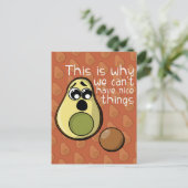 可愛いアボカドだから私たちは良いものを持つことができない ポストカード (スタンド正面)