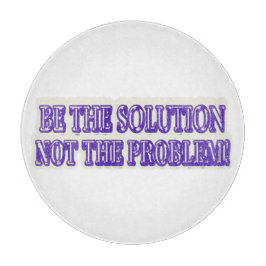 可愛いアートワークデザイン「BE THE SOLUTION」買今すぐ カッティングボード