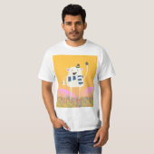 可愛いイエティが美味しそうなお茶を飲んでいます Tシャツ (正面フル)