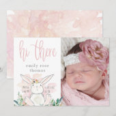 可愛いウッドランドバニースクリプトこんにちはピンクのベビーガール 案内状 (正面/裏面)